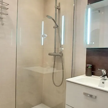 Appartement Golfe Juan Parc 2p Piscine *