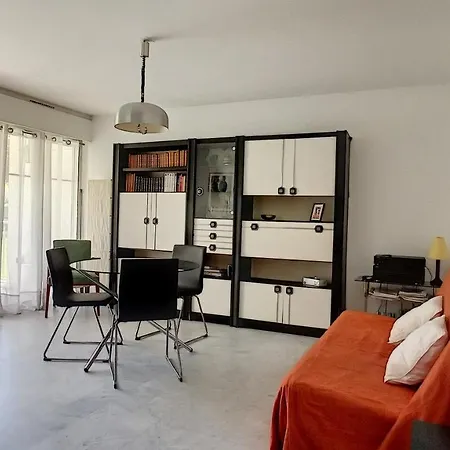 Appartement Golfe Juan Parc 2p Piscine Vallauris